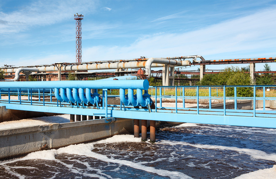 (圖:南輝客戶造紙污水池起泡現(xiàn)場)