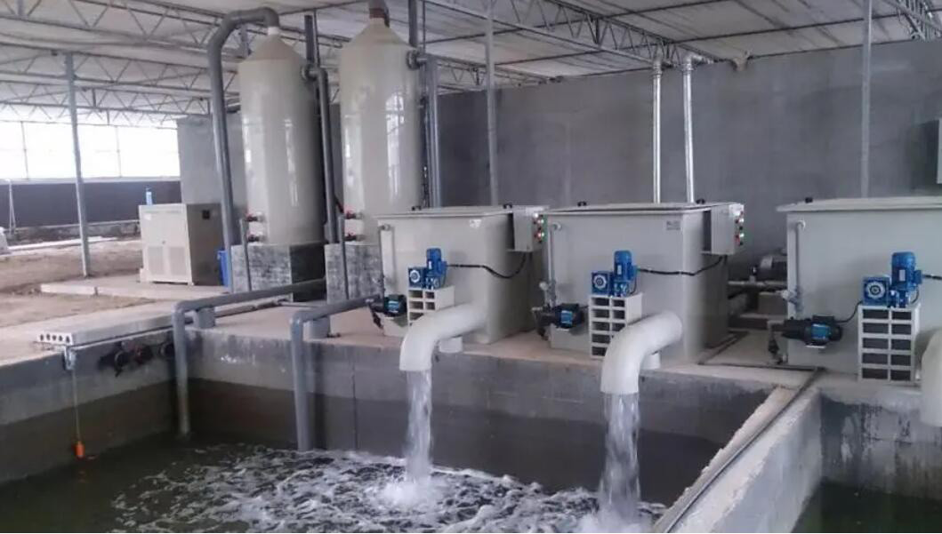 （圖：冷卻塔循環(huán)水起泡南輝水處理消泡劑應用）